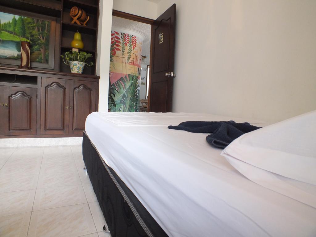 ميديلين Hostal Casa Paraiso الغرفة الصورة
